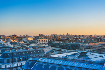 按揭买三十万左右的车三年时间月供多少