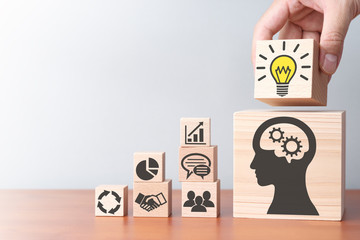 国产车方向盘紧