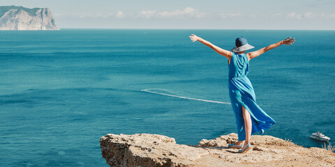 李佳薇 冯天薇 于梦雨 是中国人吗