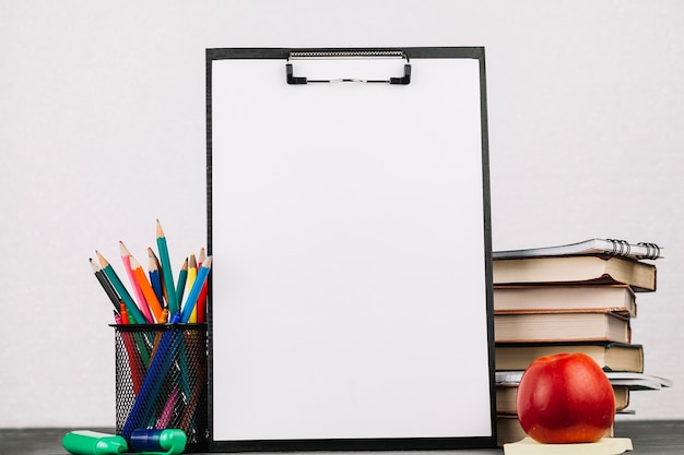 国产车没有实体按键吗