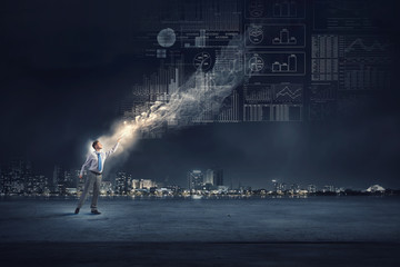 李佳薇 冯天薇 于梦雨 是中国人吗